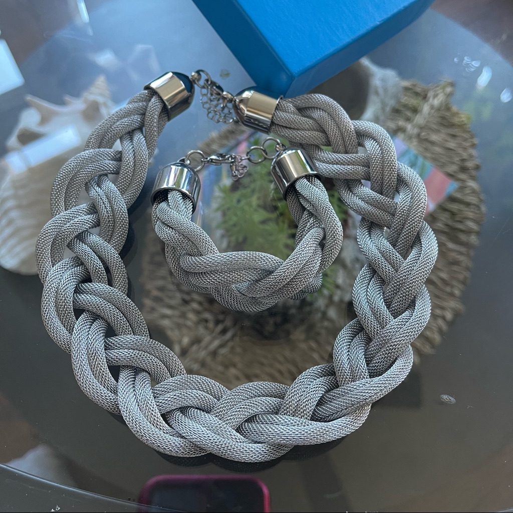 Knotted Necklace And Bracelet